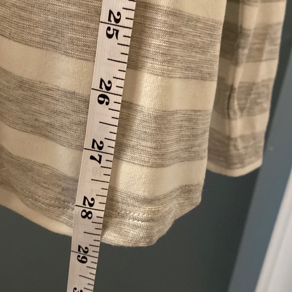 NWT -  Jersey Top - Picture 3 of 4